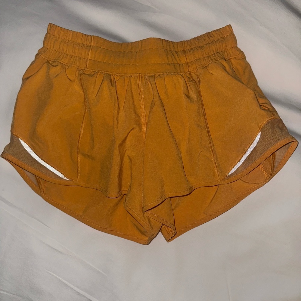 lululemon athletica Women's Orange Hotty Hots - 2.5” - Size 2 - VGUC